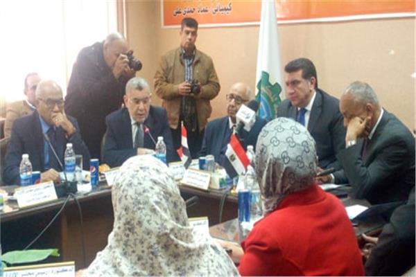 العزبي