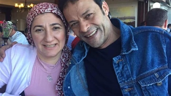 هشام عبدالله وزوجته